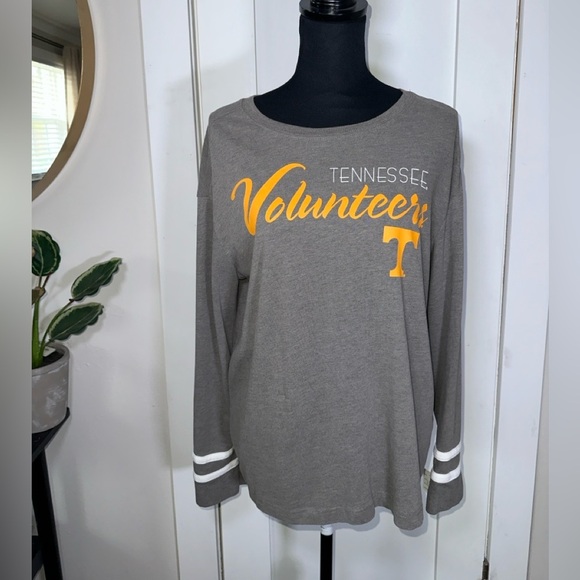 Tennessee Volunteers women’s long sleeve shirt size - Picture 1 of 5
